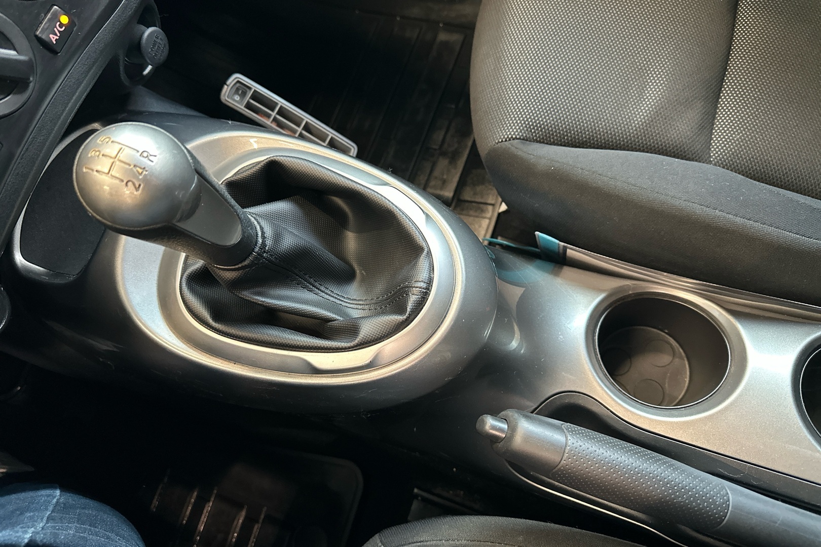 NISSAN Juke 2011