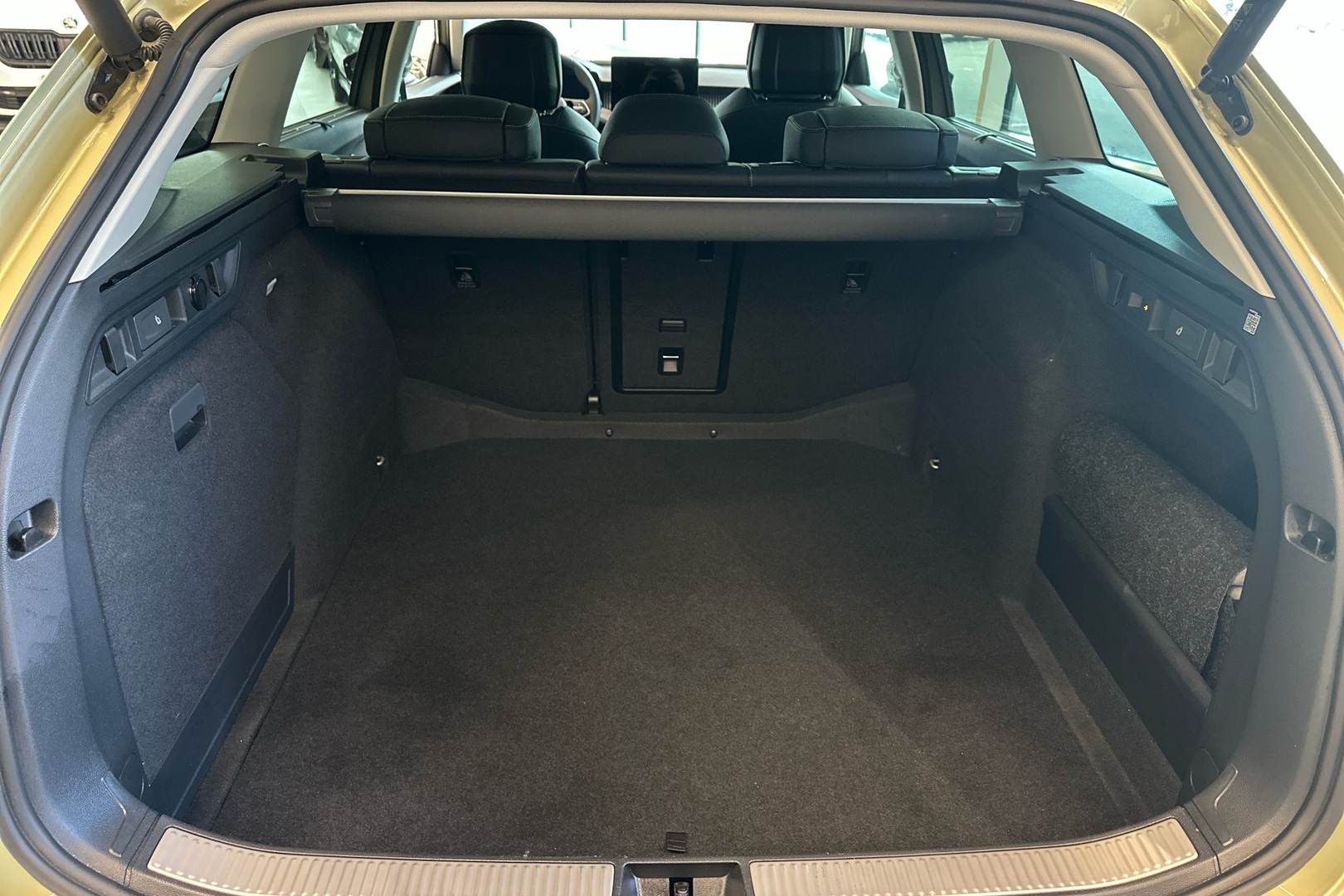 SKODA Superb 2024