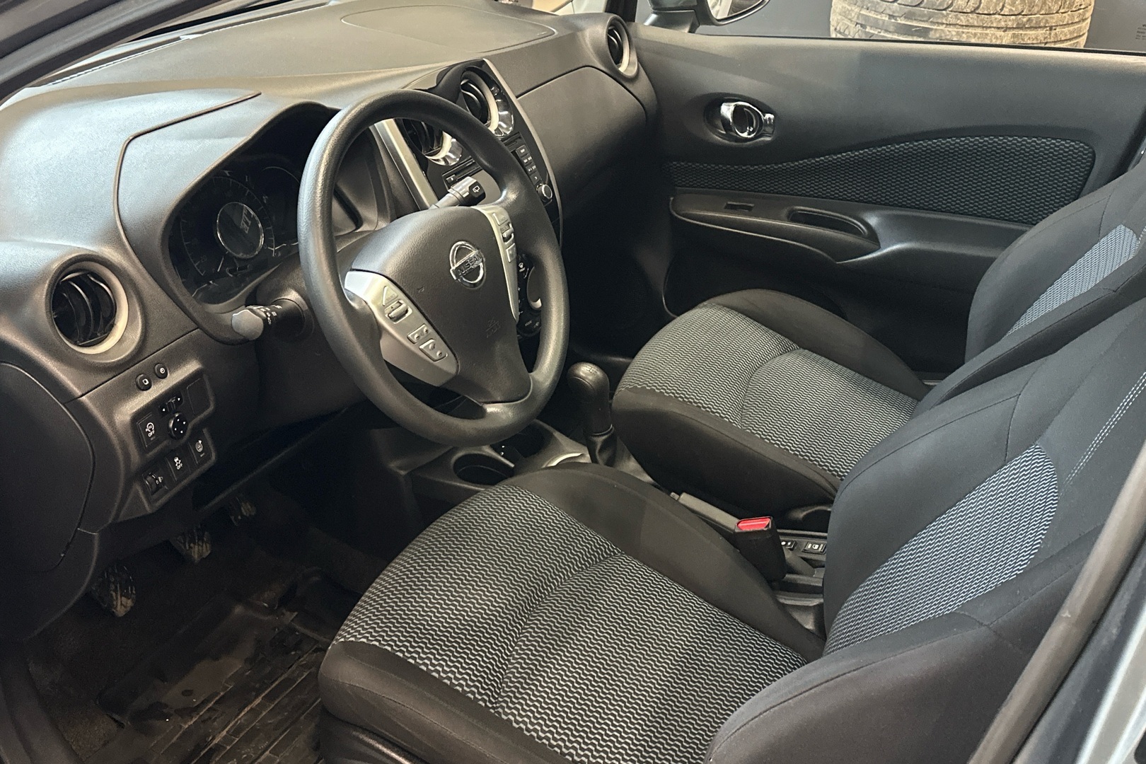 NISSAN Note 2013