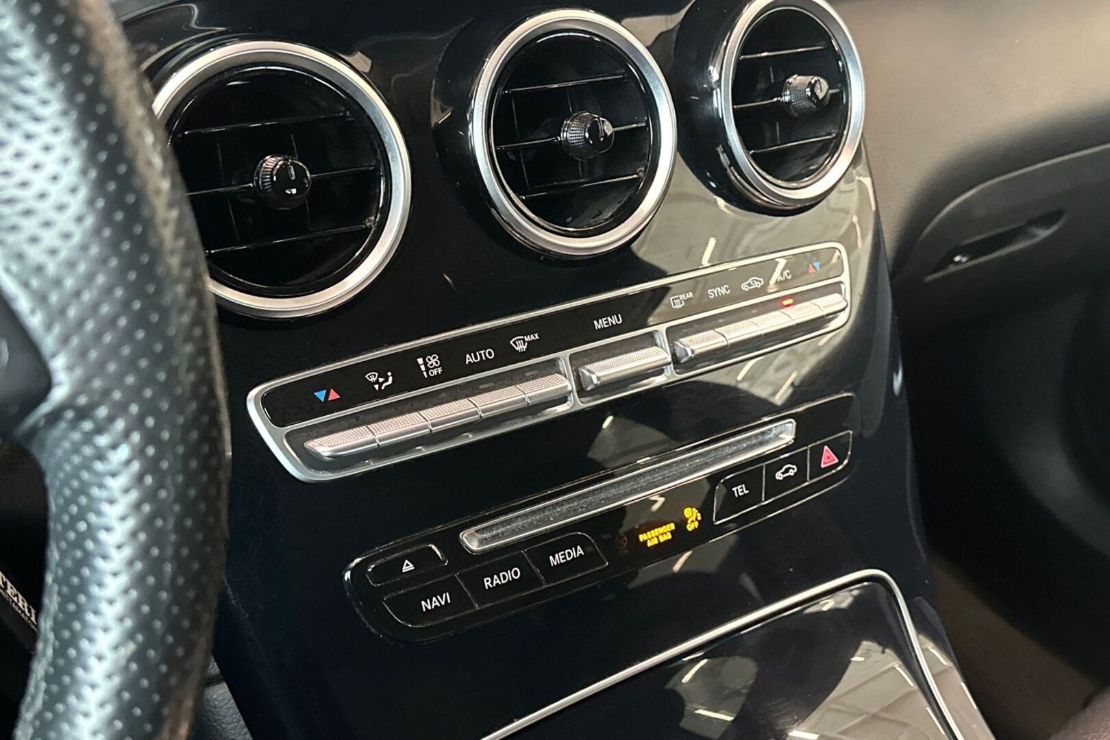 MERCEDES-BENZ GLC 17