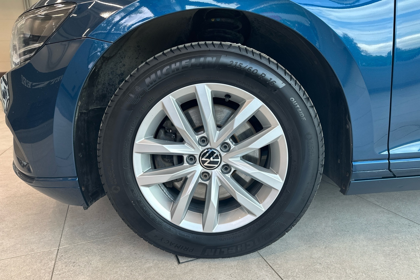 VOLKSWAGEN Passat 2021