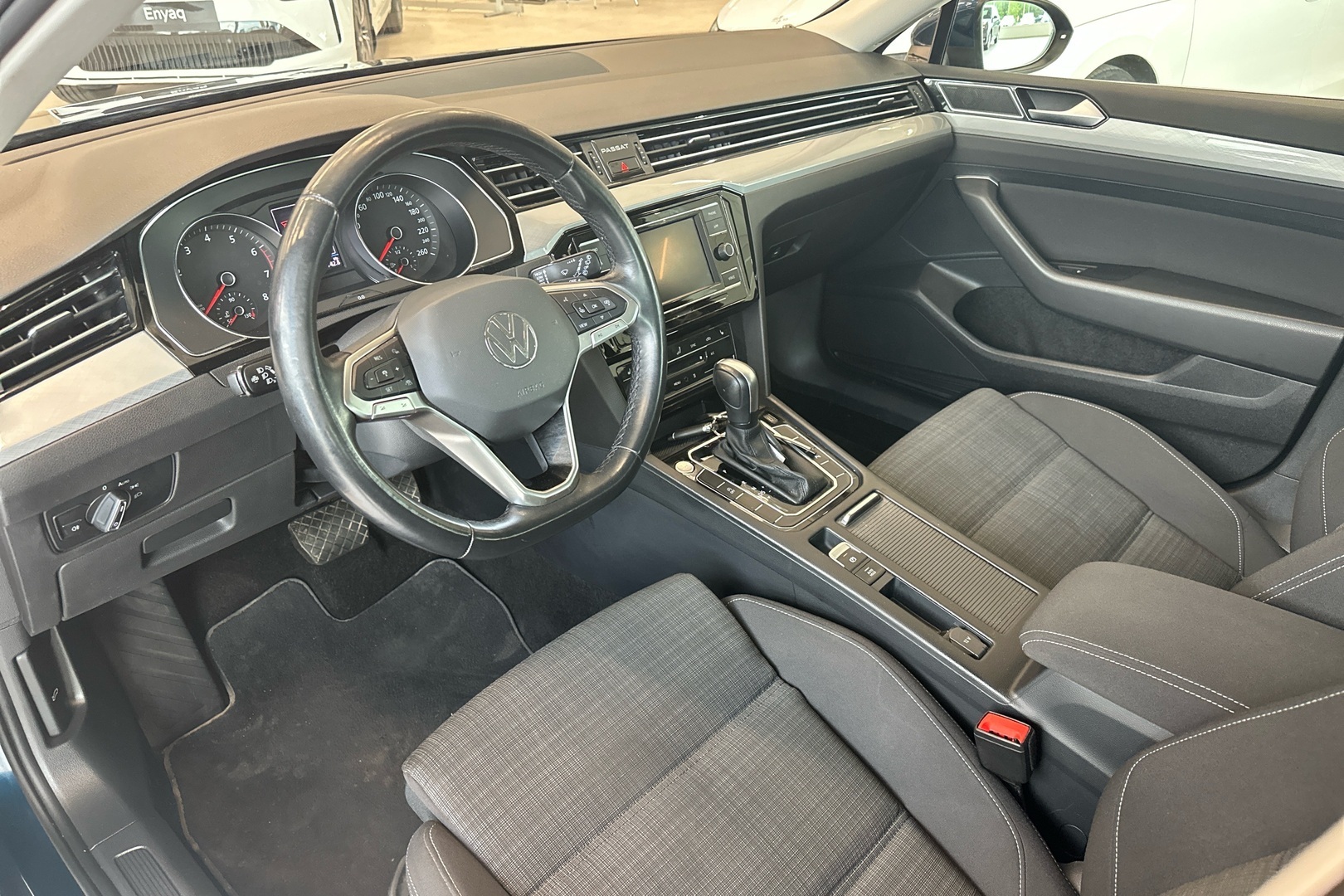 VOLKSWAGEN Passat 2021