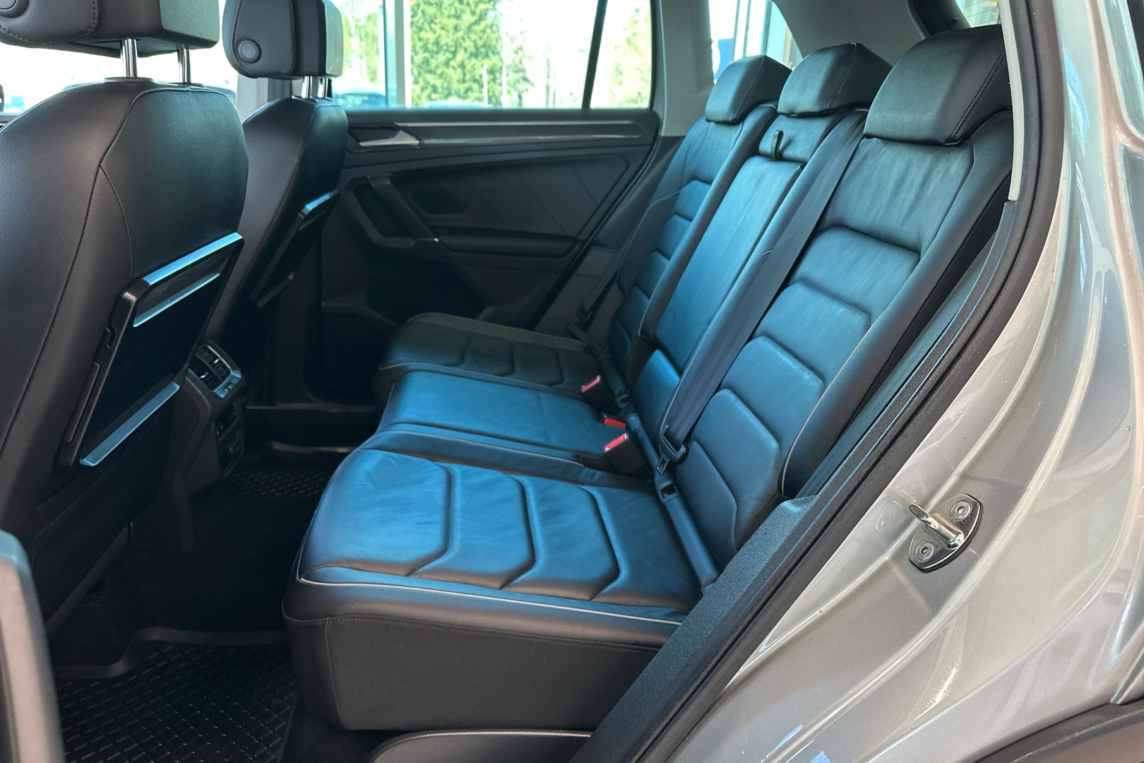 VOLKSWAGEN Tiguan 2016