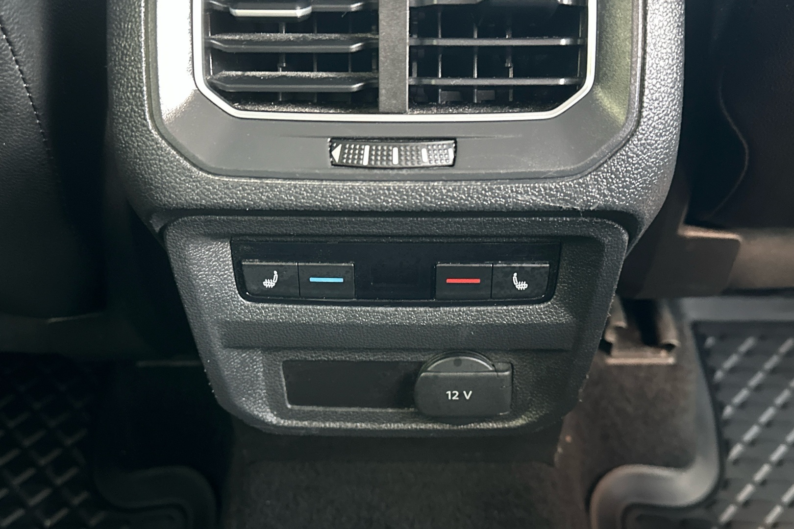 VOLKSWAGEN Tiguan 2016