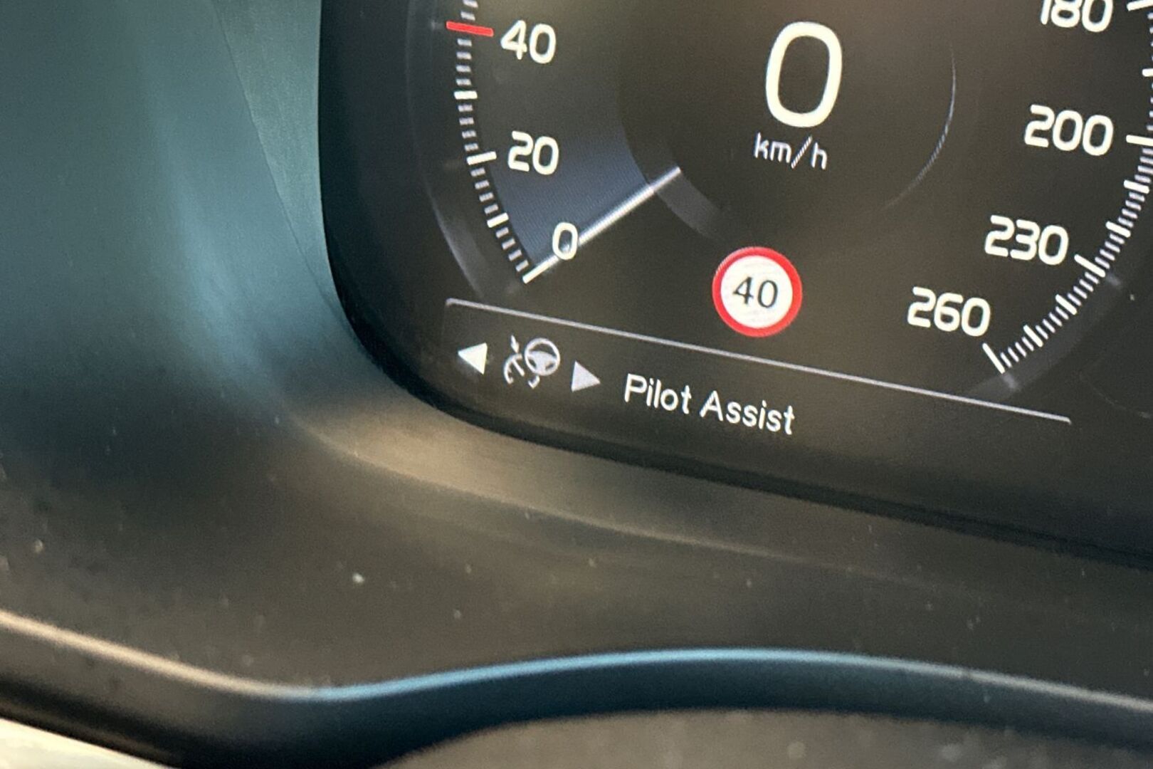 VOLVO XC60 36