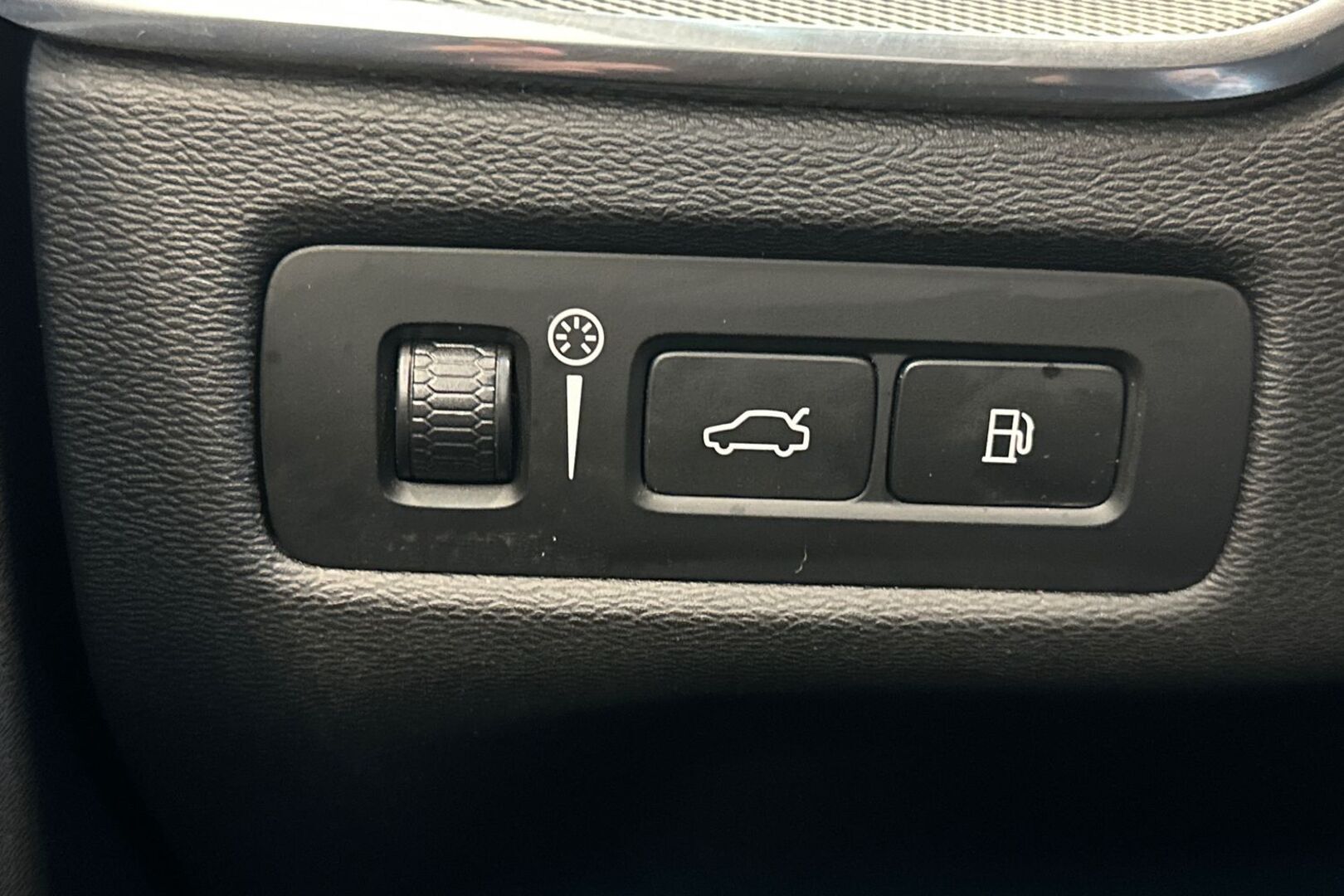 VOLVO XC60 38