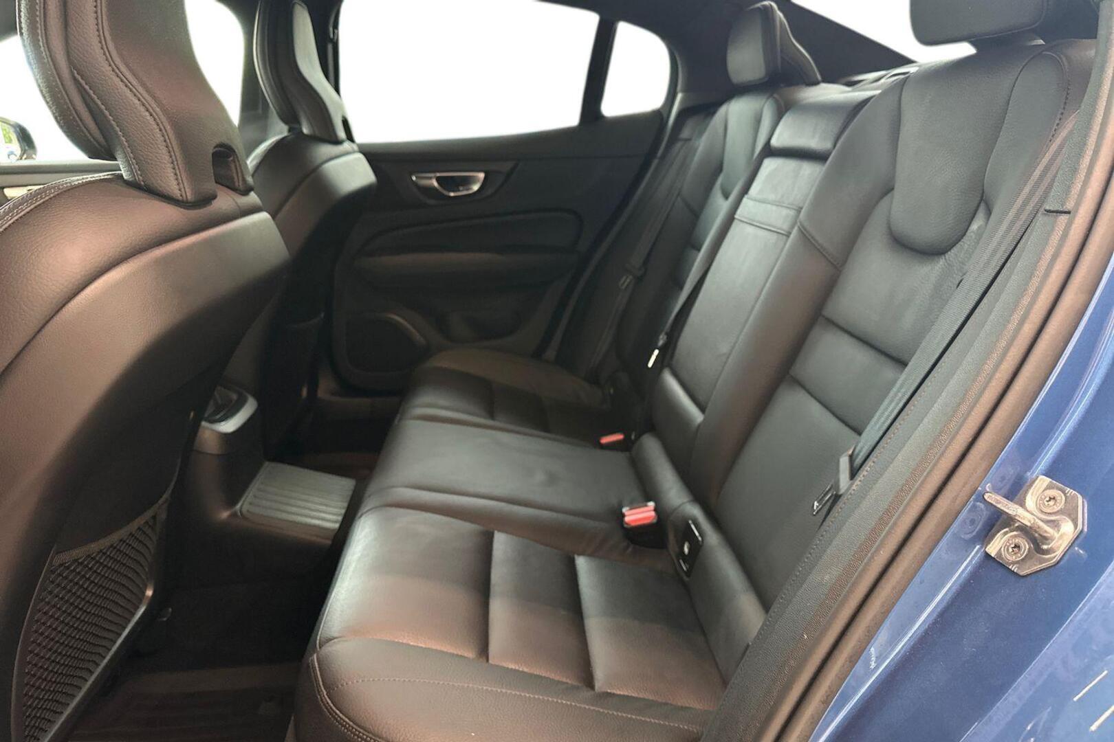 VOLVO S60 2019