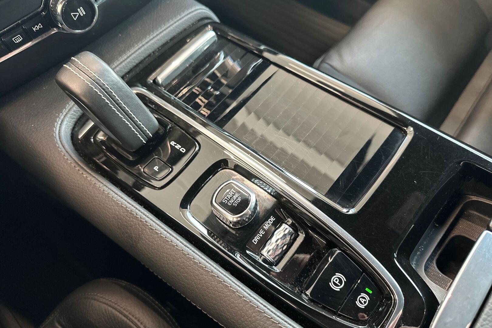 VOLVO S60 2019