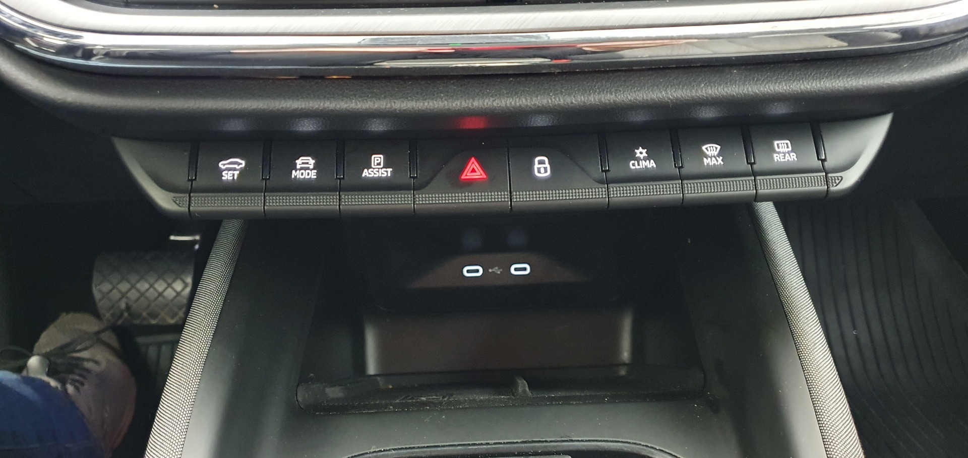 SKODA Enyaq 2023