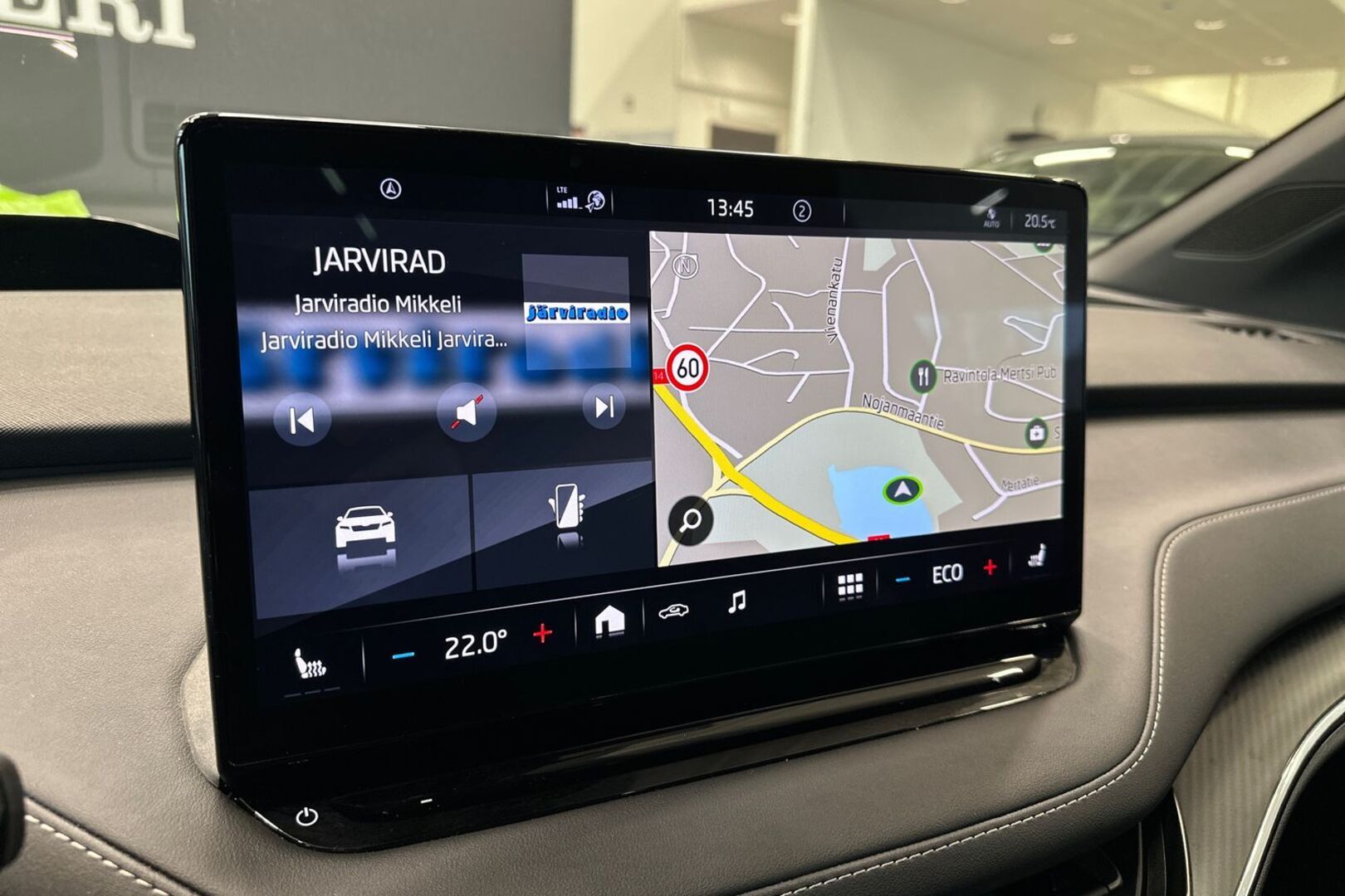 SKODA Enyaq 2022