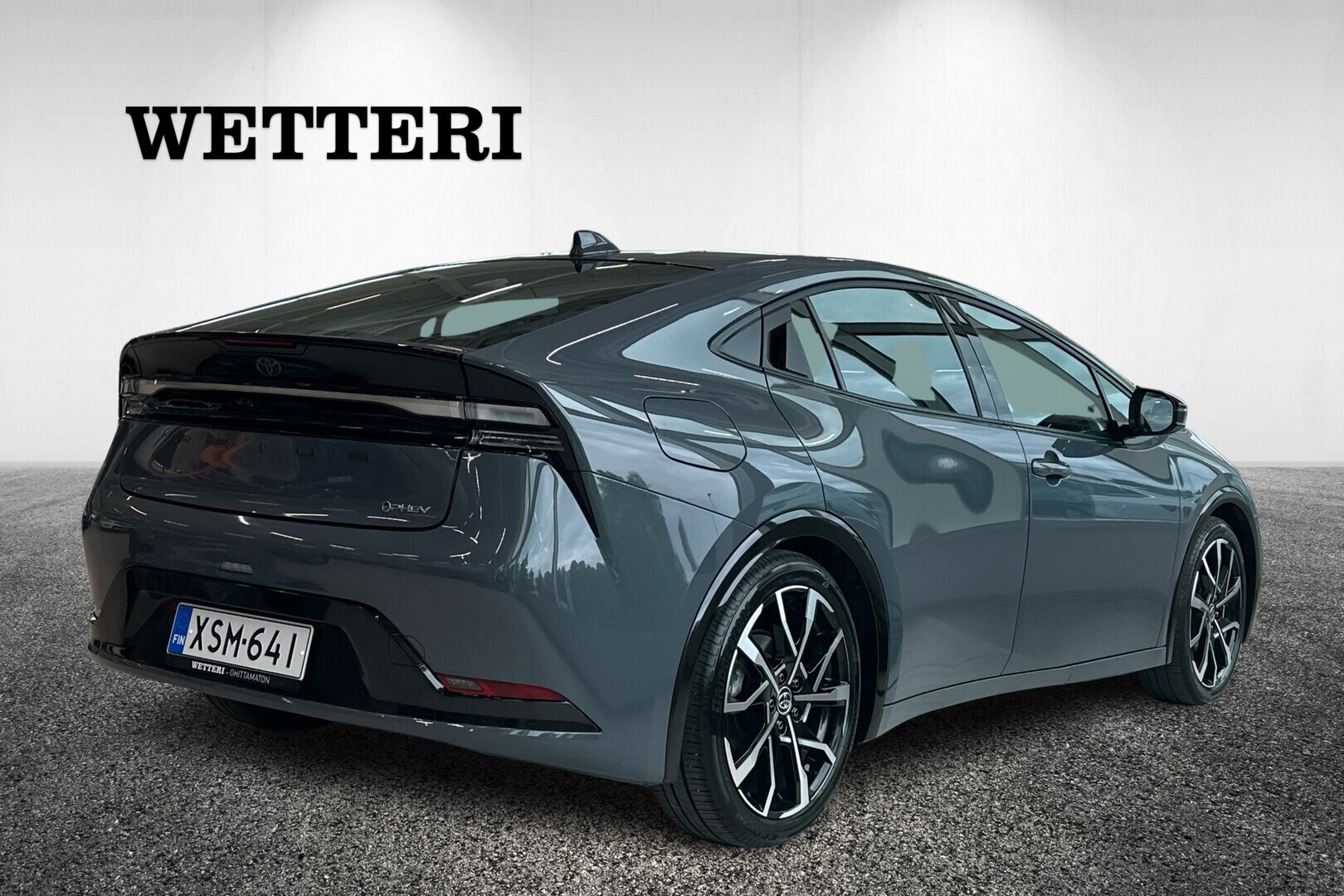 TOYOTA Prius Plug-in 2024