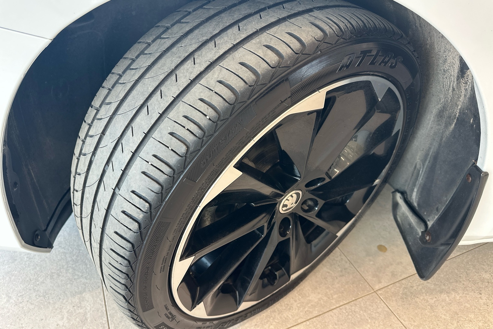 SKODA Superb 2023