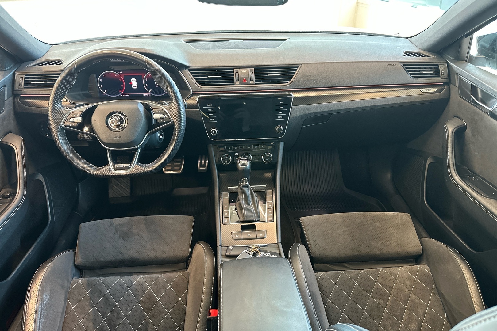 SKODA Superb 2023