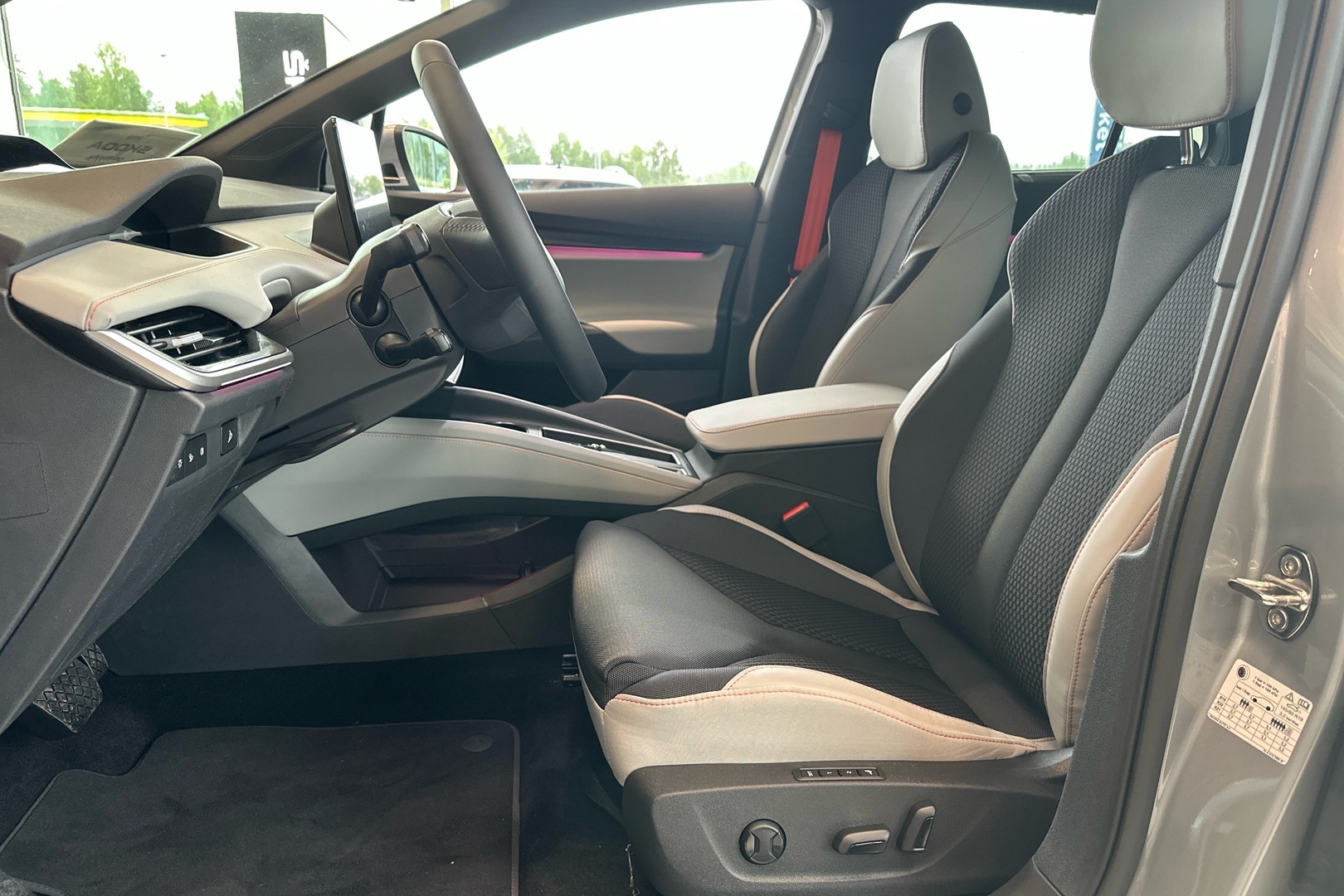 SKODA Enyaq 2026