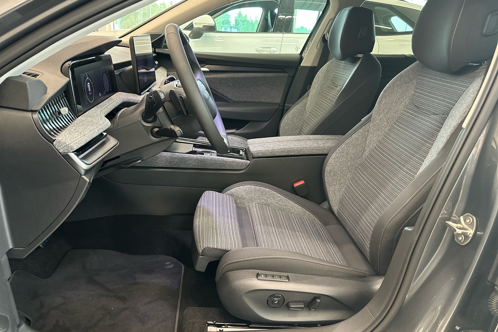 SKODA Superb 2026