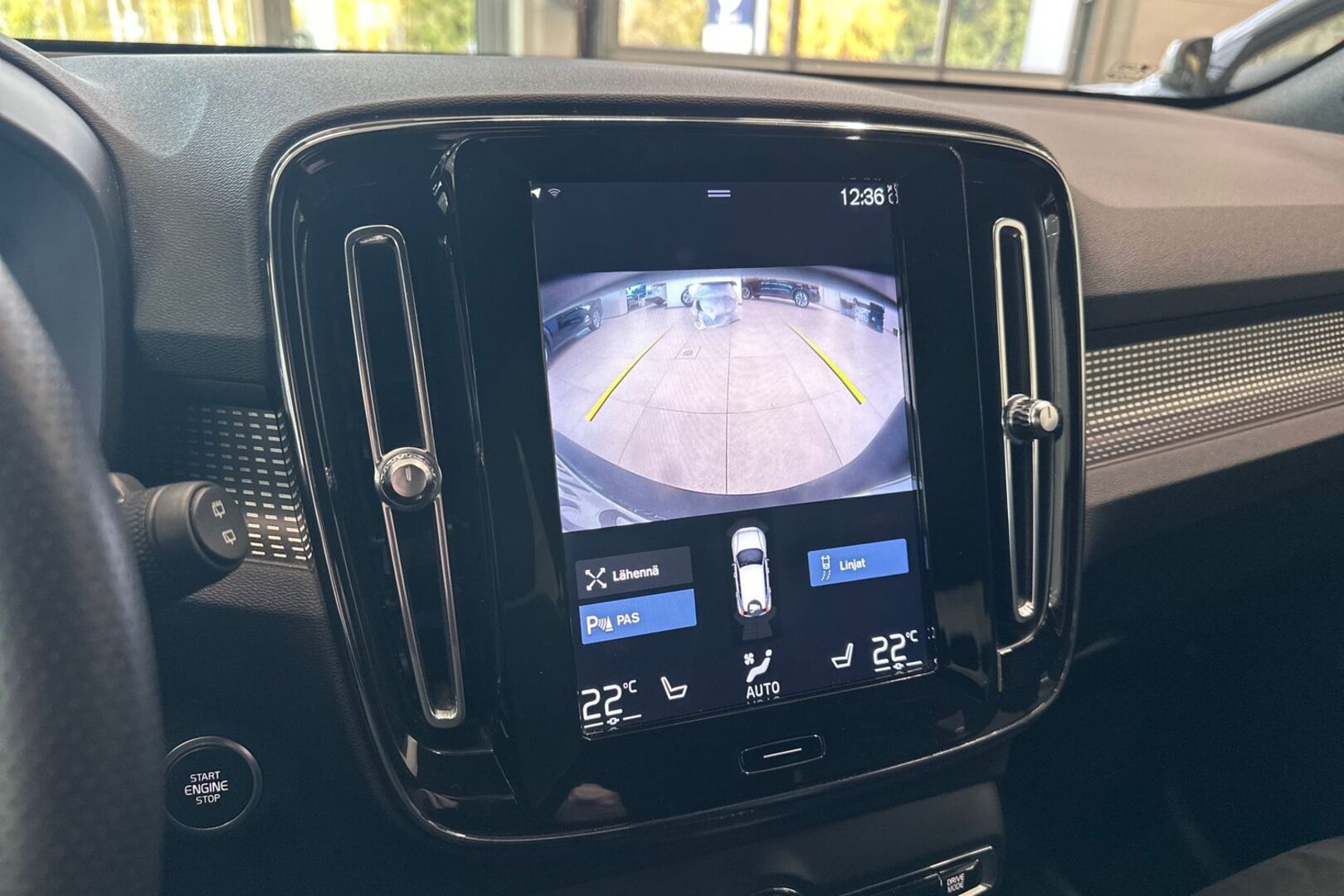 VOLVO XC40 2018