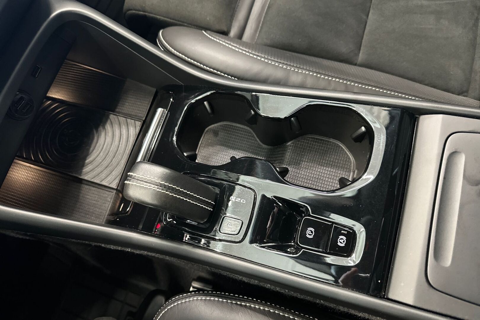 VOLVO XC40 2018