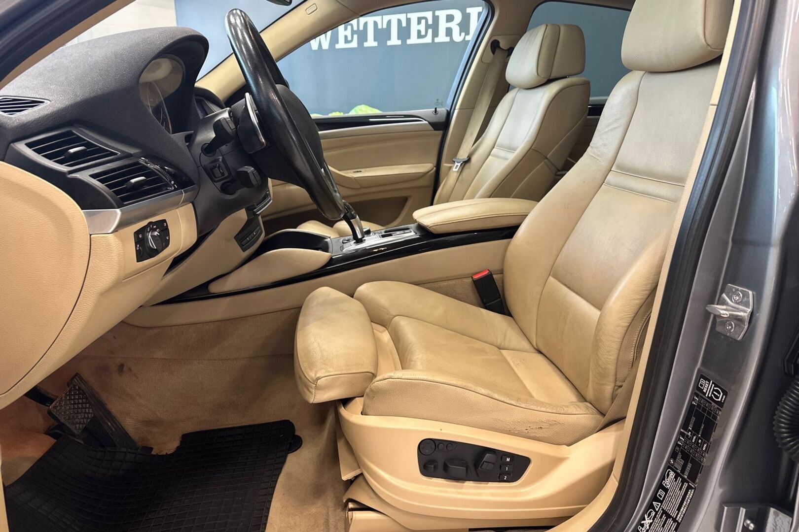 BMW X6 2012