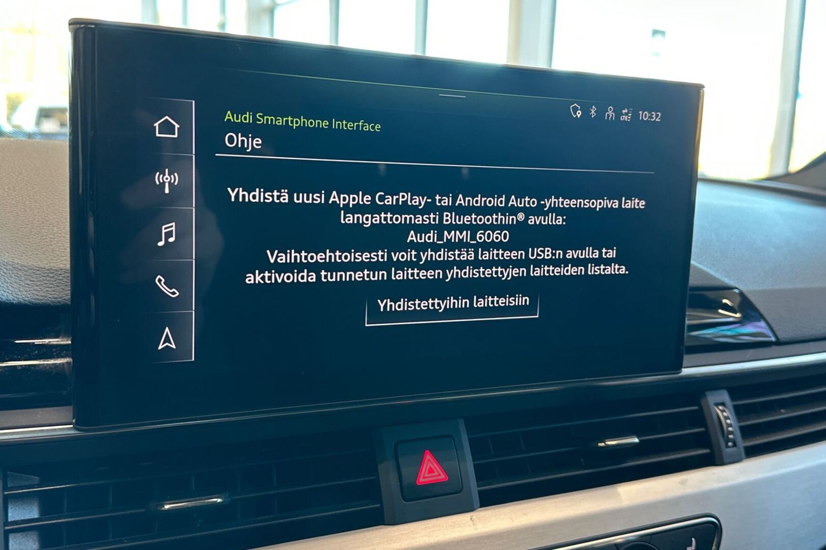 AUDI A4 2022