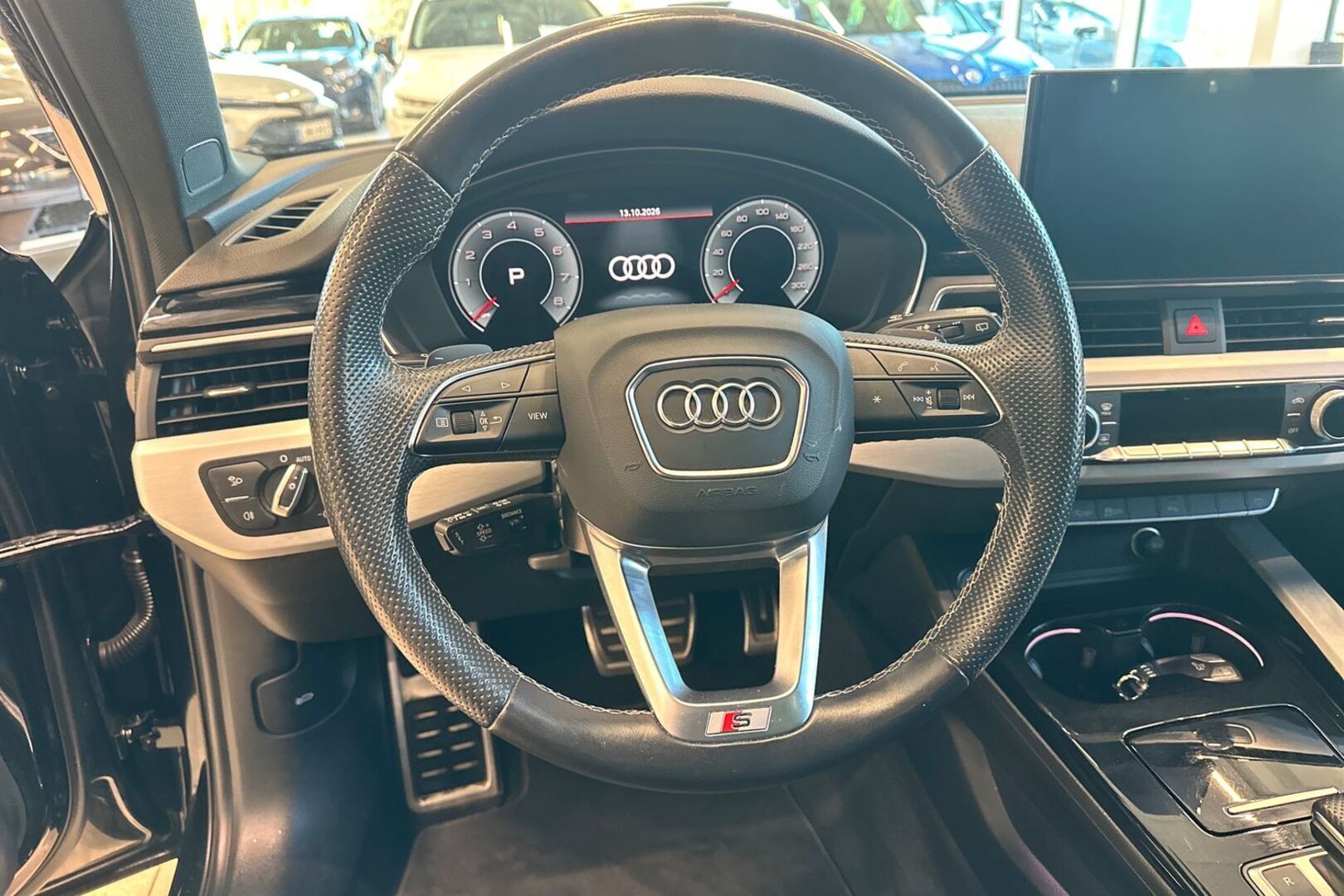 AUDI A4 2022