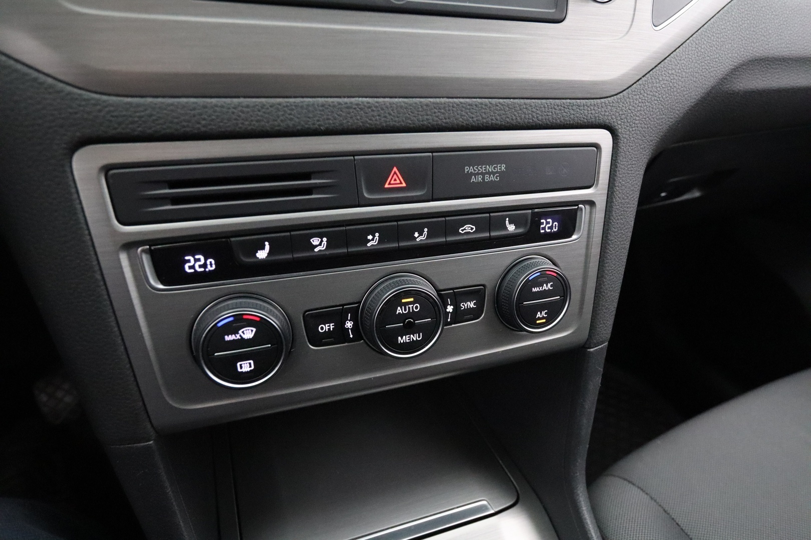 VOLKSWAGEN Golf Sportsvan 2015