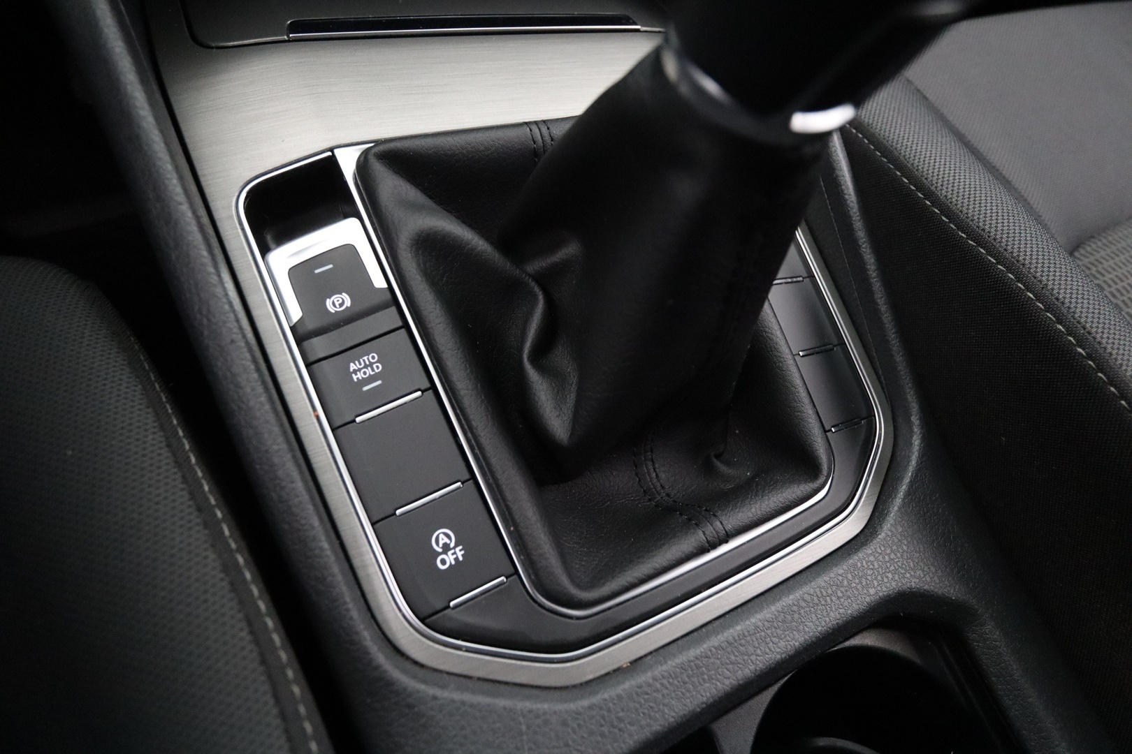 VOLKSWAGEN Golf Sportsvan 2015