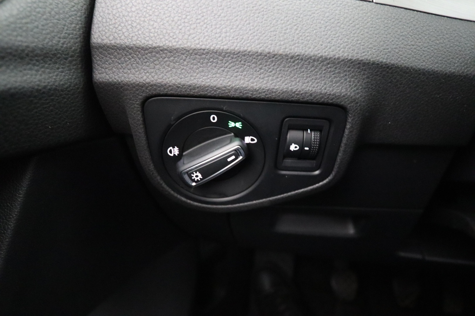 VOLKSWAGEN Golf Sportsvan 2015