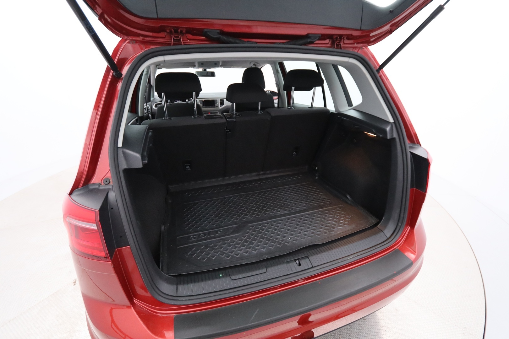 VOLKSWAGEN Golf Sportsvan 2015