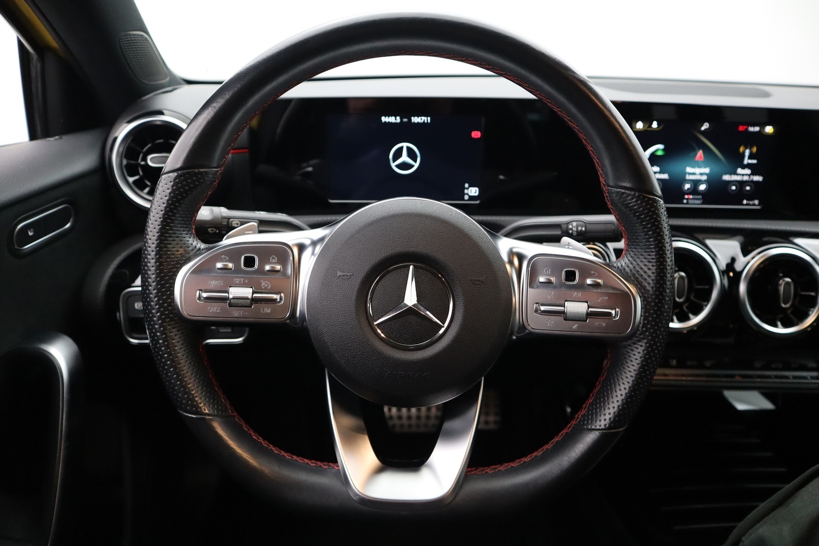 MERCEDES-BENZ A 2021