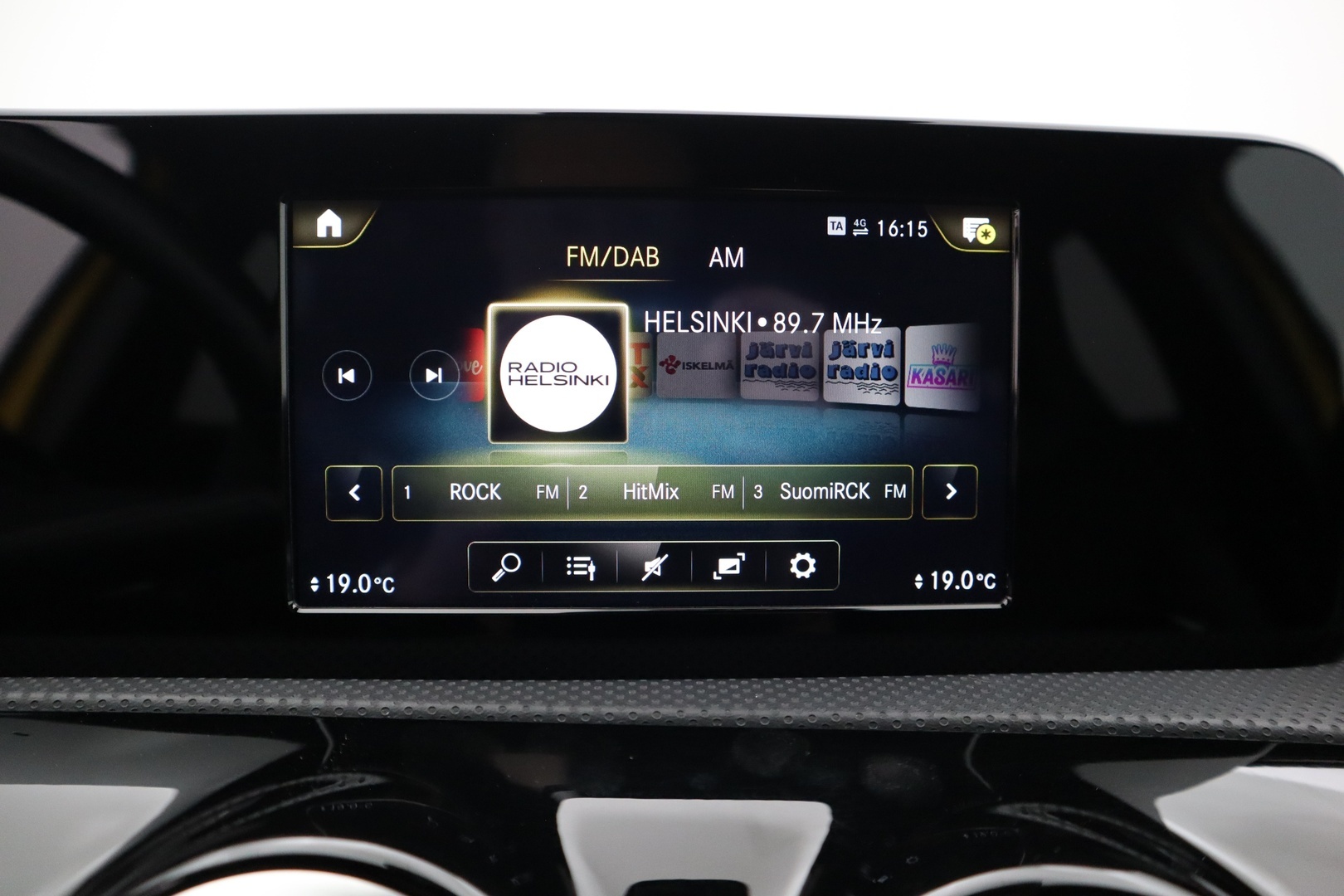 MERCEDES-BENZ A 2021