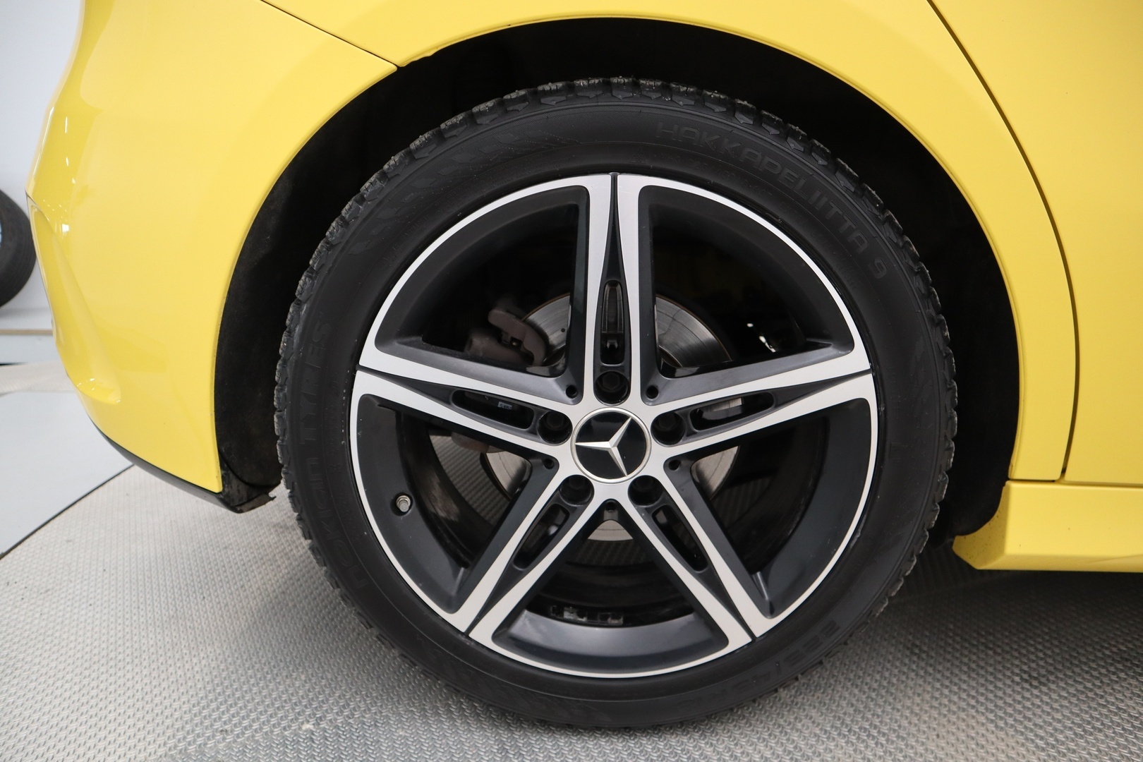 MERCEDES-BENZ A 2021