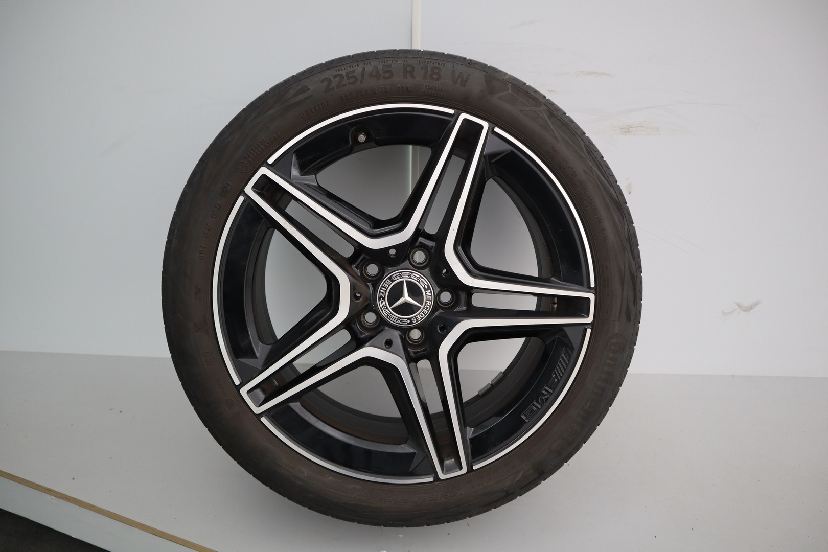 MERCEDES-BENZ A 2021