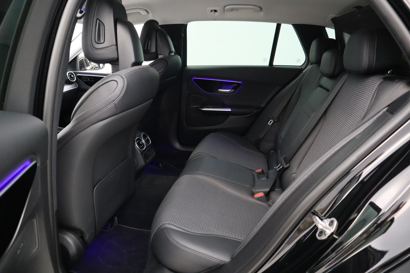 MERCEDES-BENZ C 2022