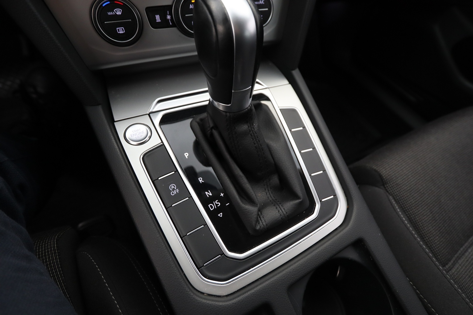 VOLKSWAGEN Passat 2018