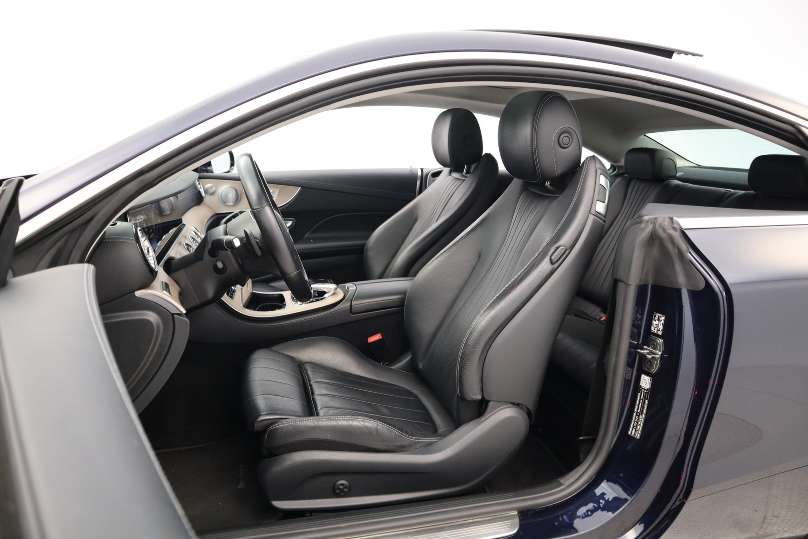 MERCEDES-BENZ E 2019