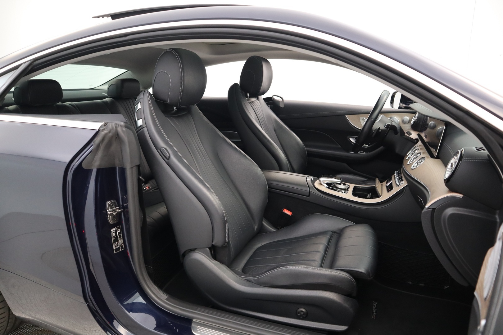 MERCEDES-BENZ E 2019