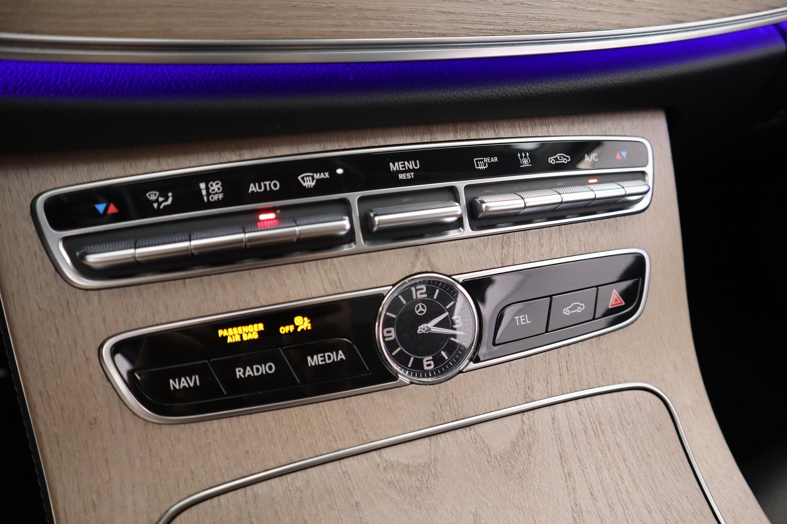 MERCEDES-BENZ E 2019
