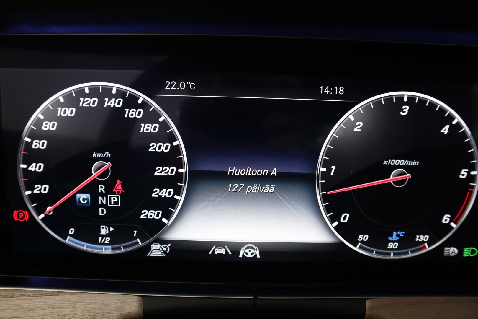 MERCEDES-BENZ E 2019