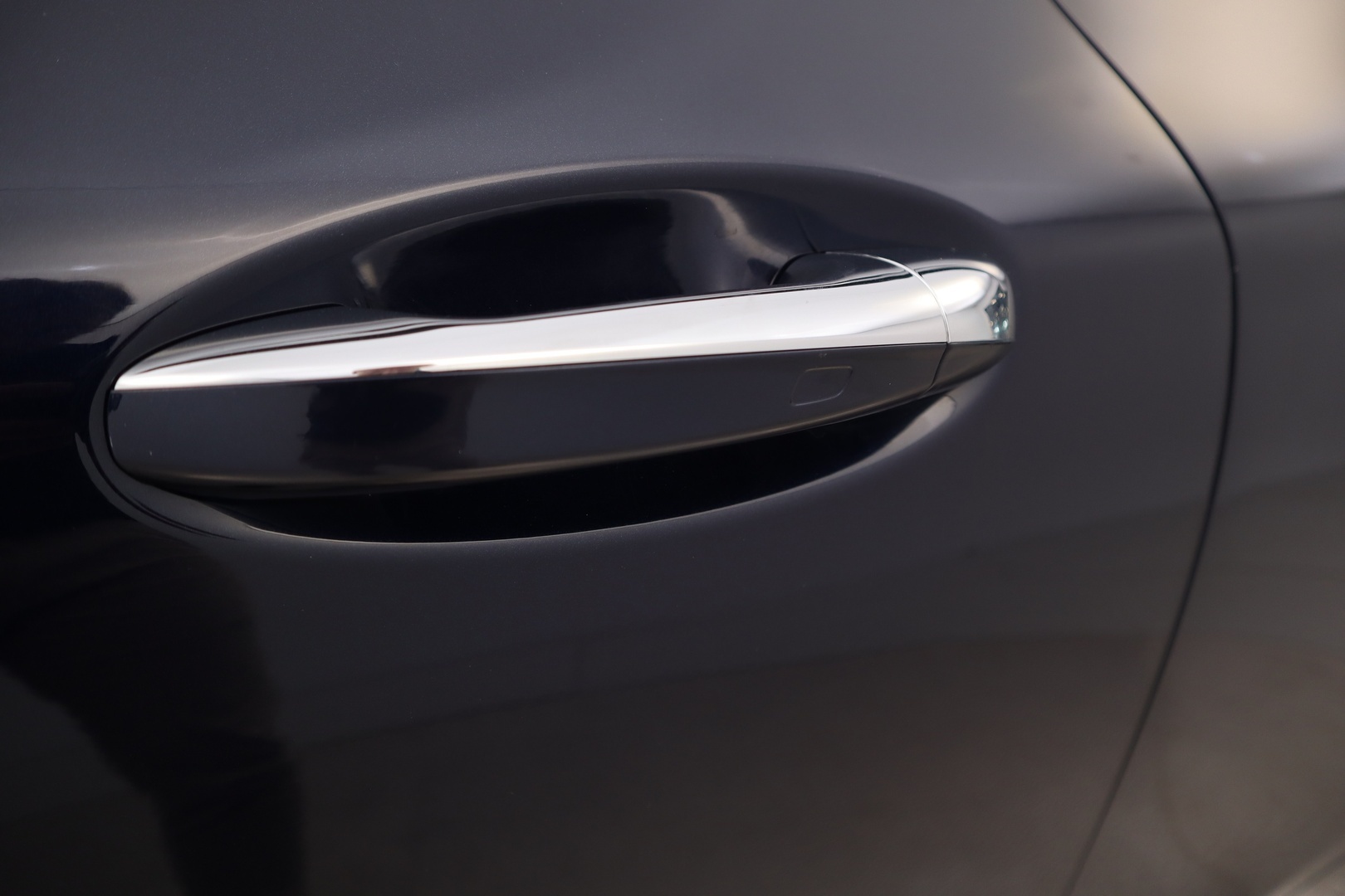 MERCEDES-BENZ E 2019