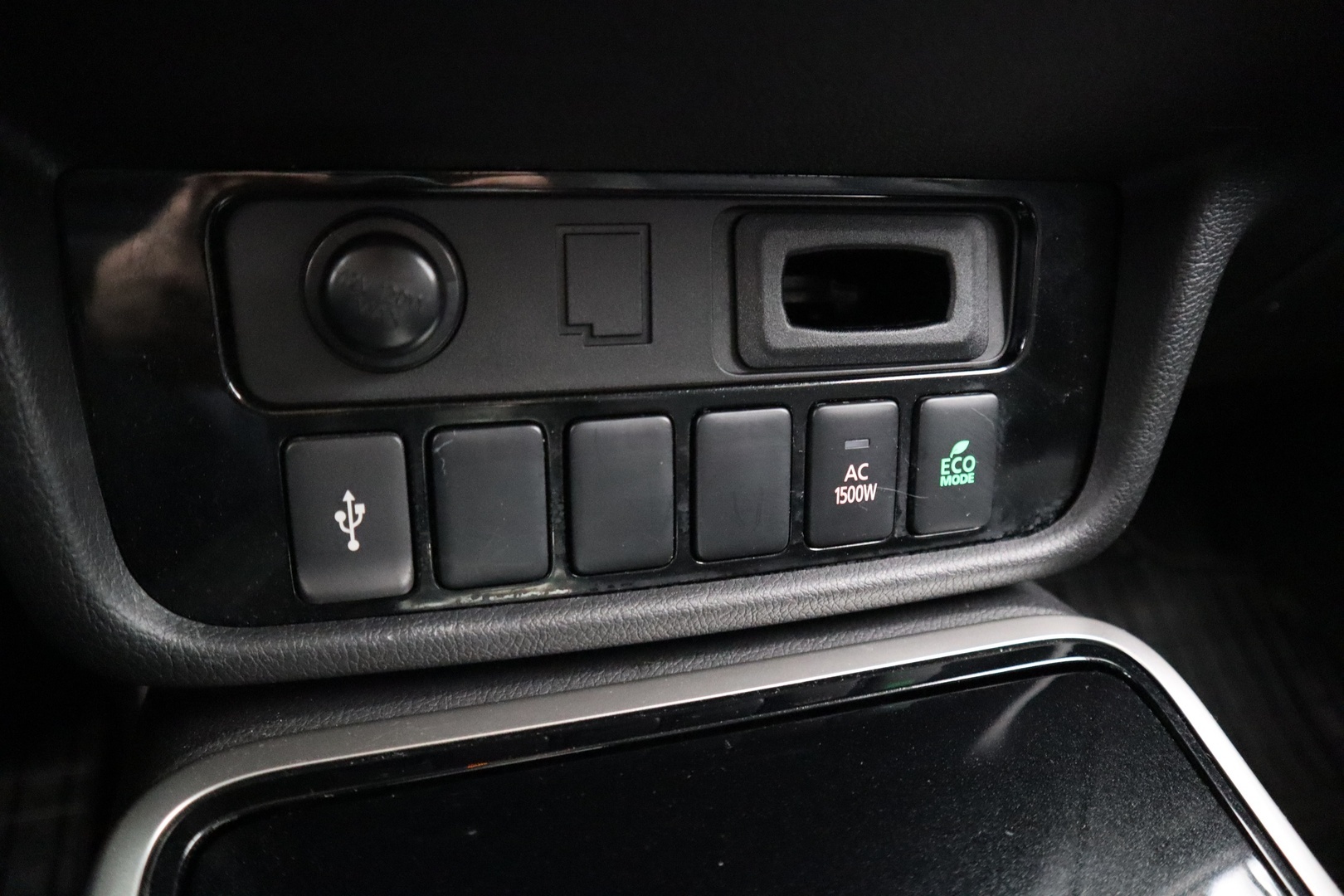 MITSUBISHI Outlander PHEV 2021