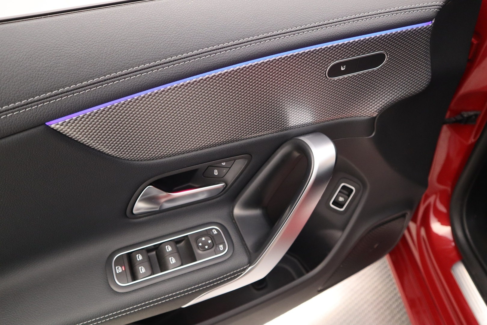 MERCEDES-BENZ CLA 2020