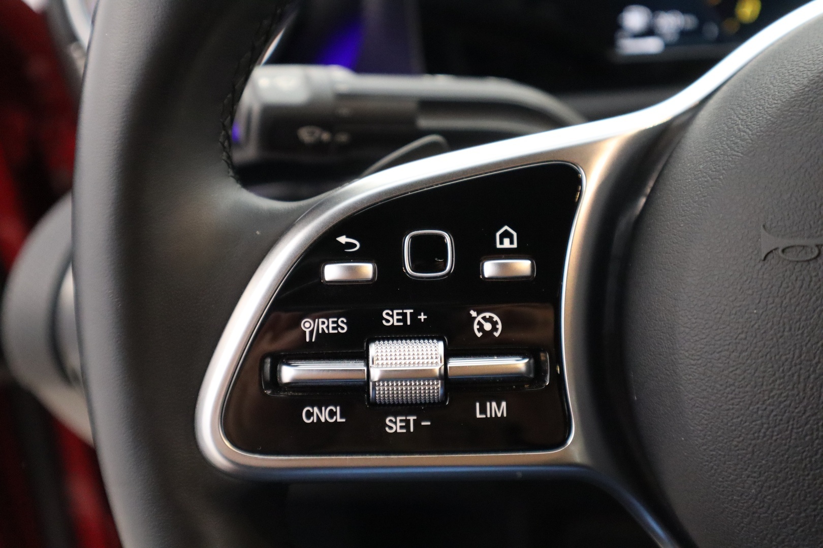 MERCEDES-BENZ CLA 2020