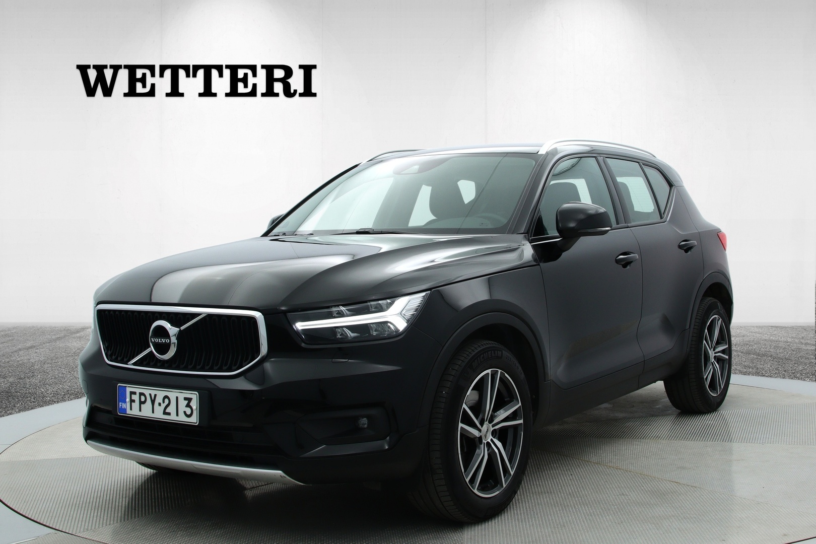 VOLVO XC40 2021