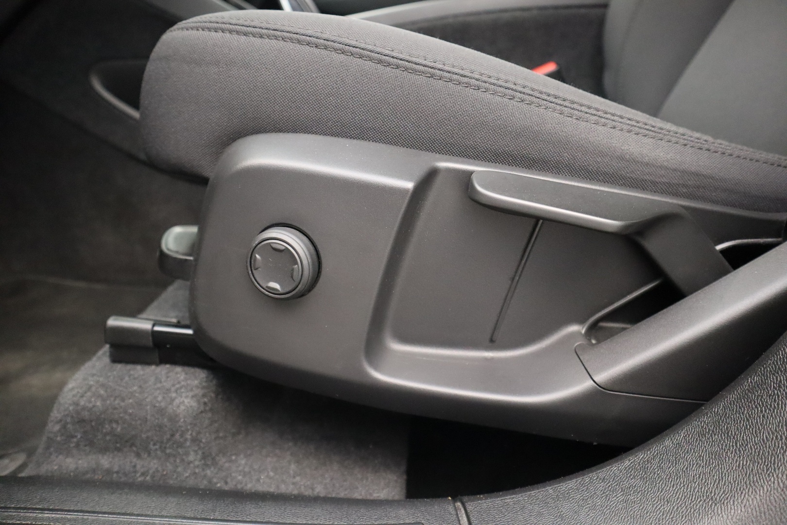 VOLVO XC40 2021