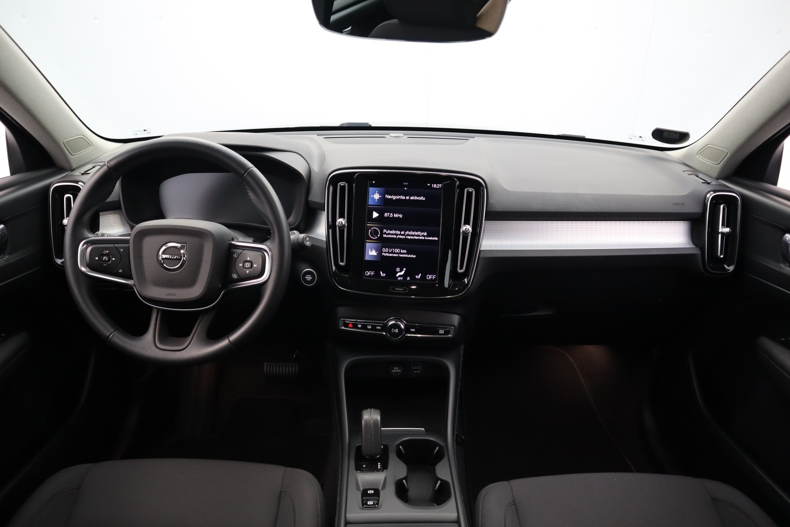 VOLVO XC40 2021