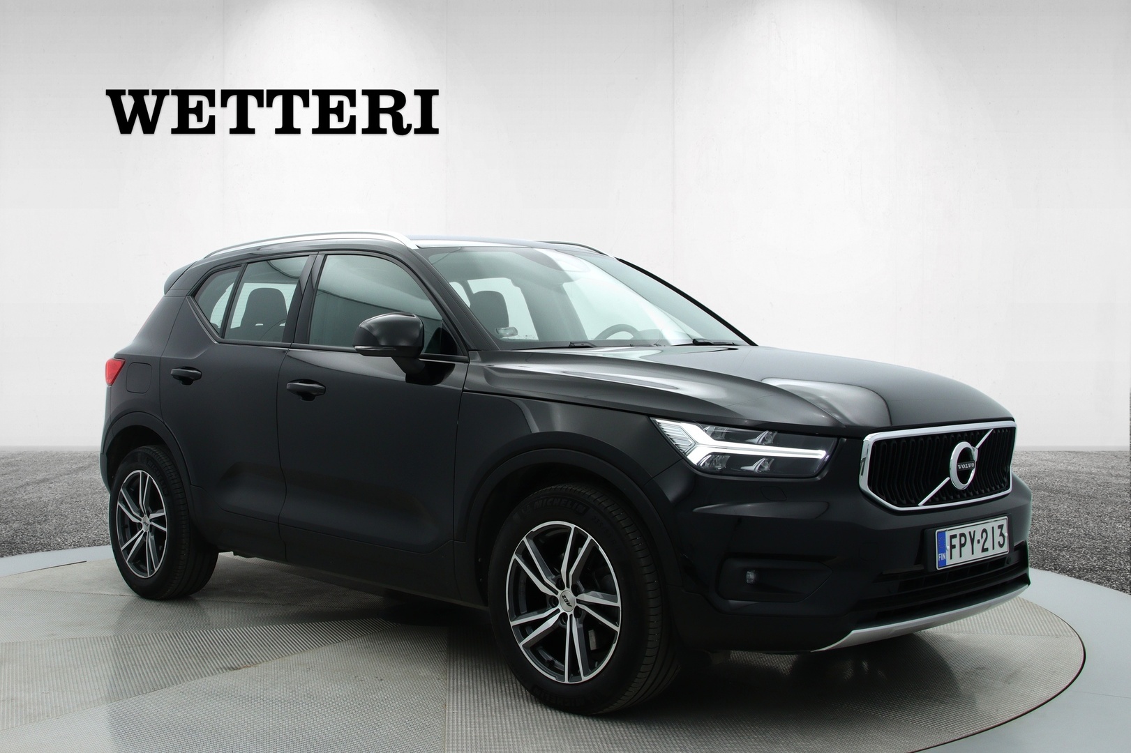 VOLVO XC40 2021
