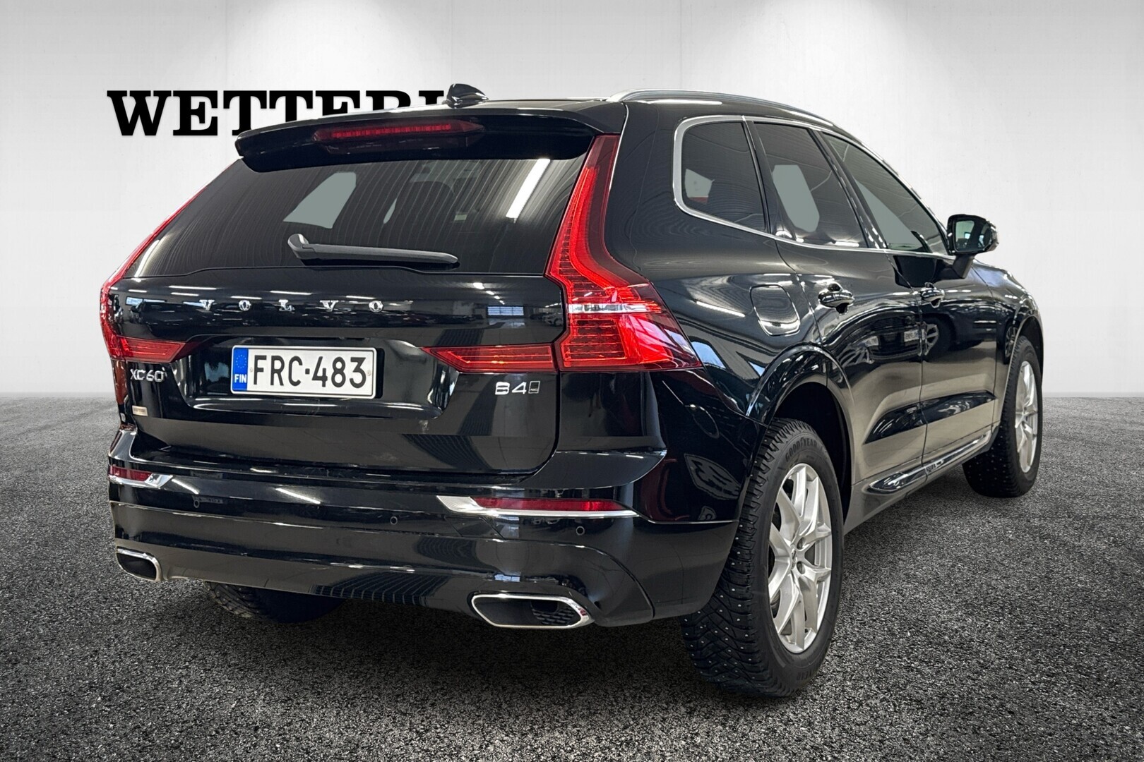 VOLVO XC60 2021