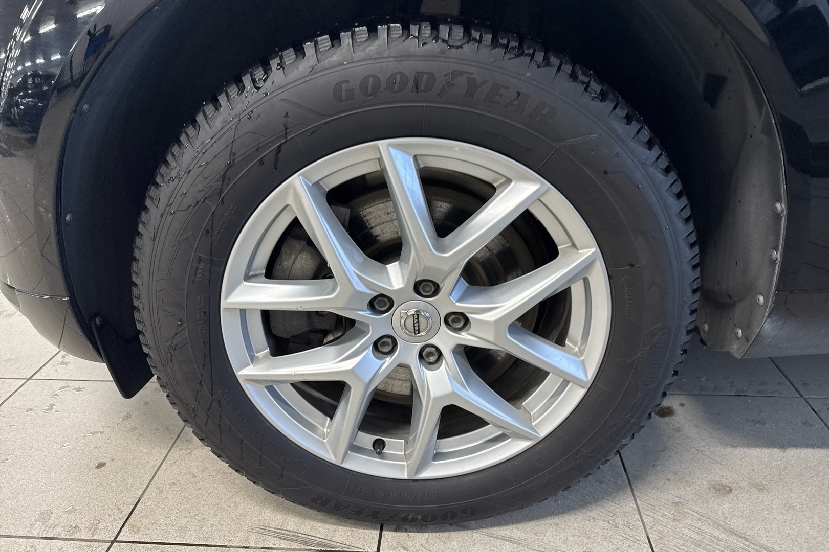 VOLVO XC60 2021