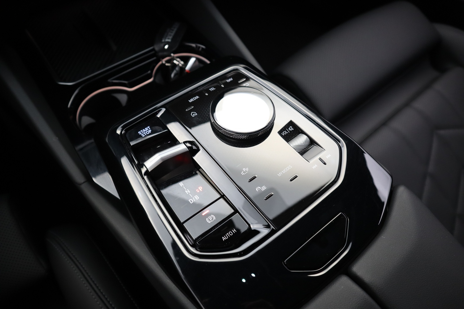 BMW i5 2024