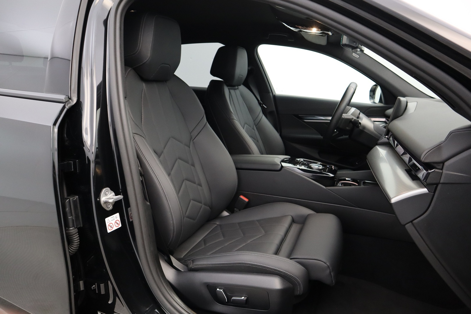 BMW i5 2024
